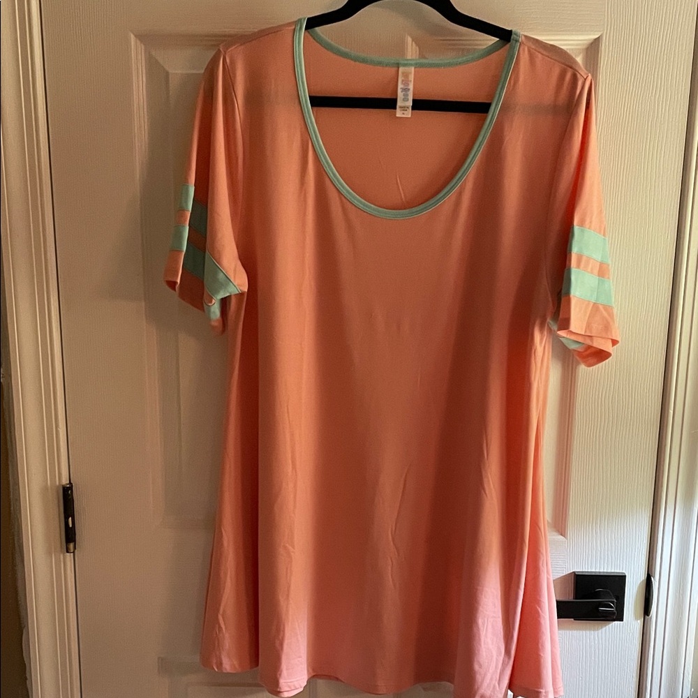 LuLaRoe Peach and Mint Top